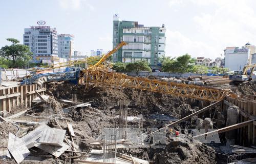 Sập cần cẩu thi công trụ sở BIDV, đè chết người đi đường ảnh 2